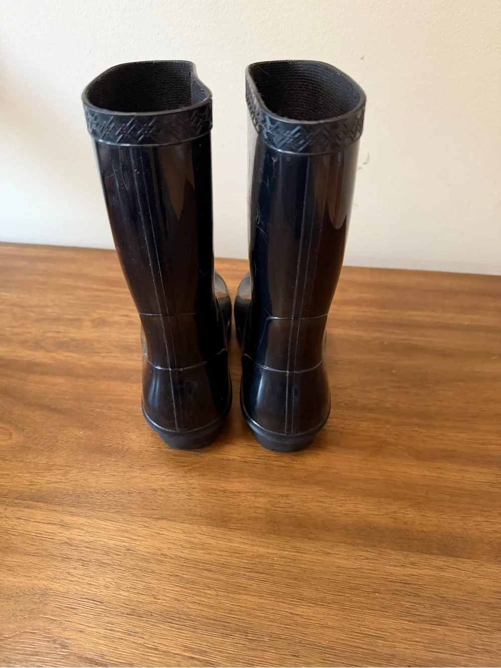 UGG Sienna Gloss Black Rain Boots Womens Size 6 Waterproof Rubber Mid Calf